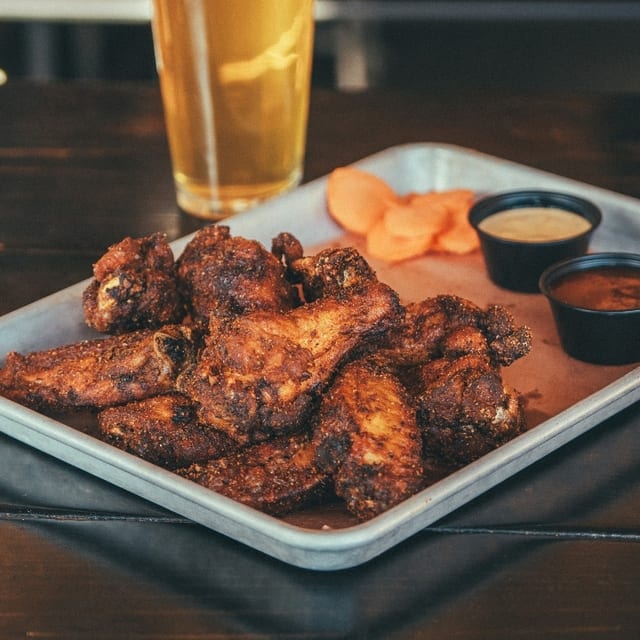 12 Smoked Wings.